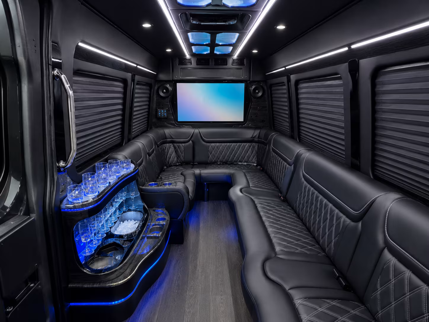 let busrentaldeerfieldbeach com handle transportation for regional christian conferences and concerts