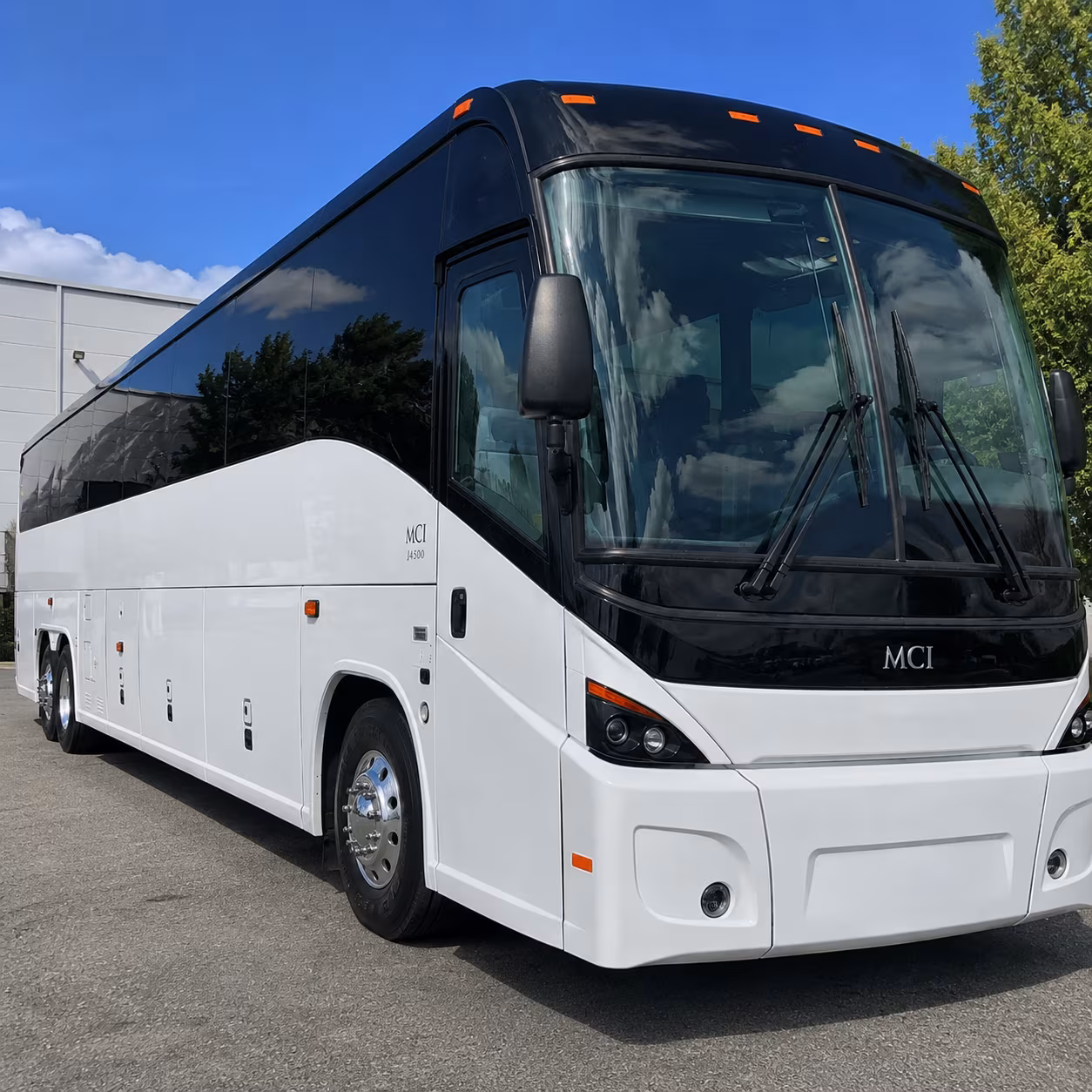 you can count on easy airport transfer buses for corporate travel to fll and pbi